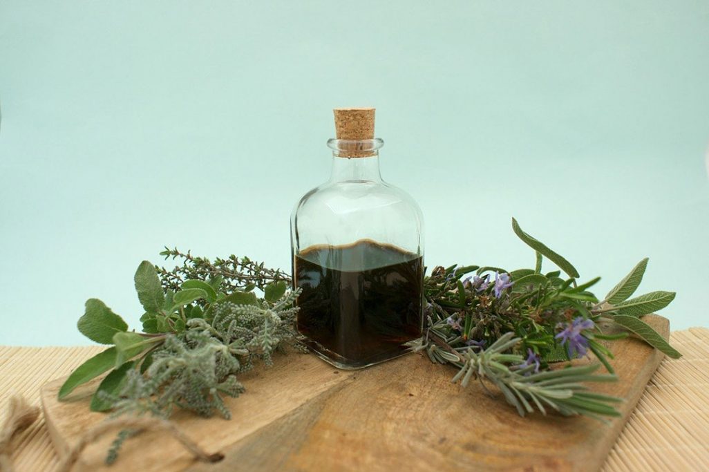 Vinegar of the 4 thieves