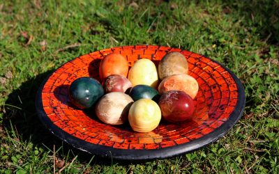 Dyeing Easter Eggs – Naturally