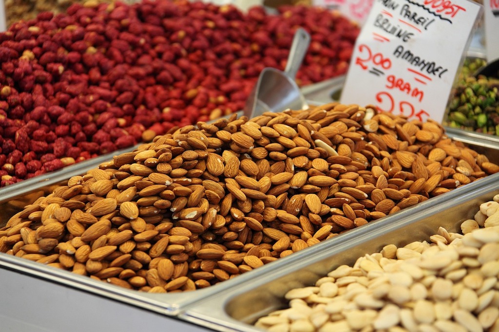 almonds-market_21502_1280 Fresh almonds at the market
